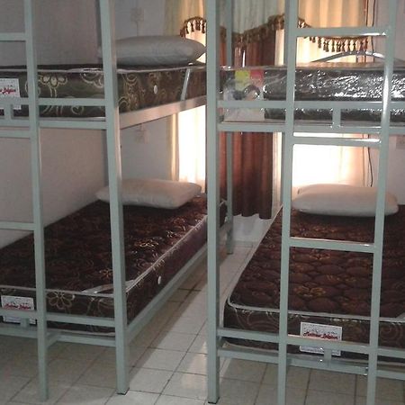 Pondok Heras Suite Yakarta Exterior foto