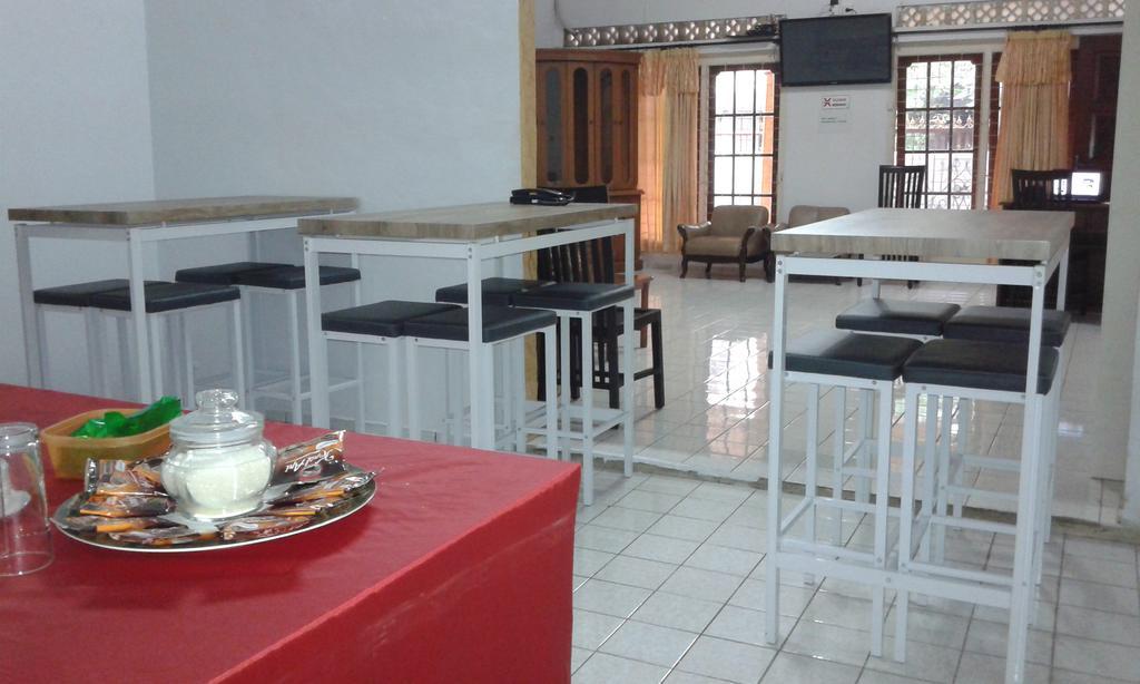 Pondok Heras Suite Yakarta Exterior foto